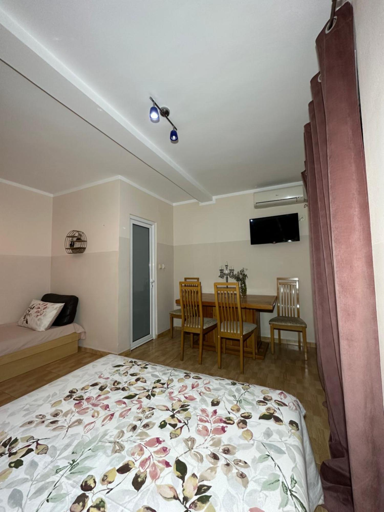 Apartmani Simona 부드바 외부 사진